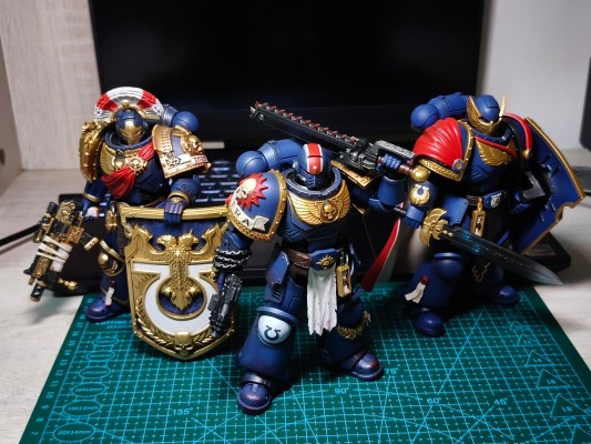 战锤40000：星际战士 极限战士 副官泰图斯-珍藏版