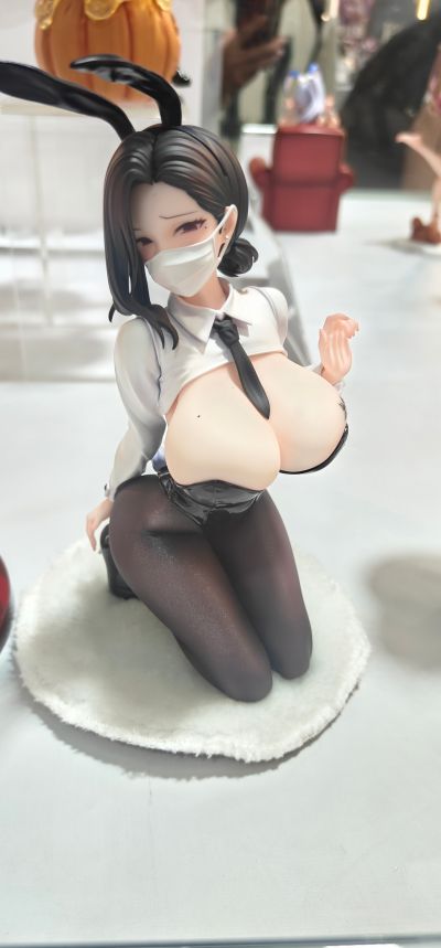 东滩 兔女郎
