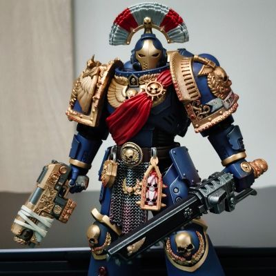 战锤40000：星际战士 极限战士 配备精工爆矢来福枪,链锯剑和爆矢手枪的圣物盔甲兵