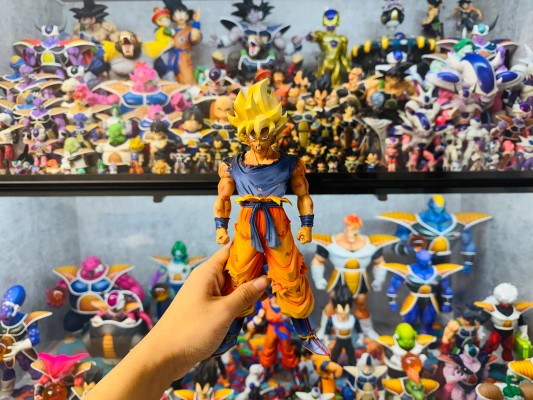 S.H.Figuarts 超级赛亚人 孙悟空 愤怒的战士