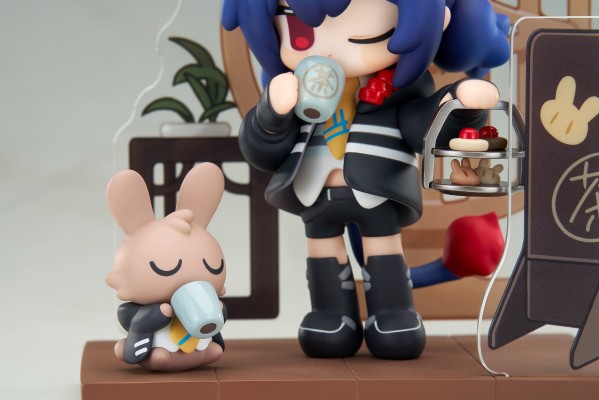 来份甜点Q版系列 明日方舟 陈