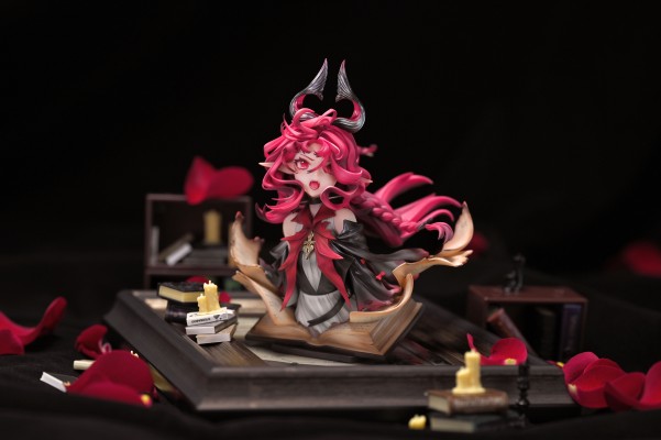 明日方舟 妮芙 于历史中怒号