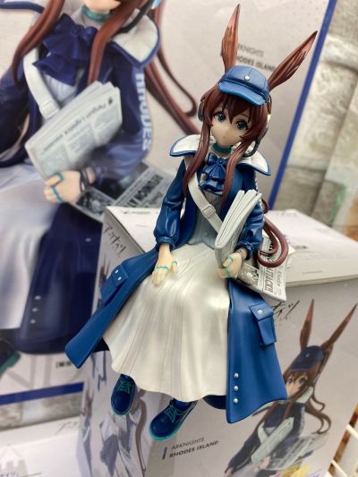 压泡面 明日方舟 阿米娅·报童