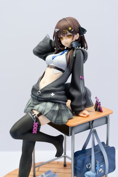 七海Nana7mi 鲨鱼服2.0 1/7比例手办