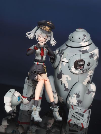 MARUTTOYS  MAMORU 白色版