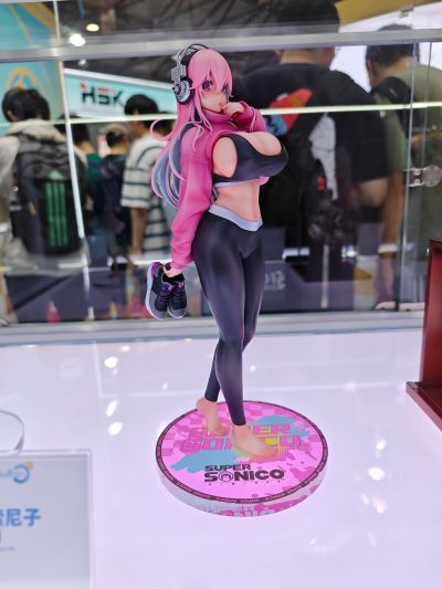 超级索尼子 健身服