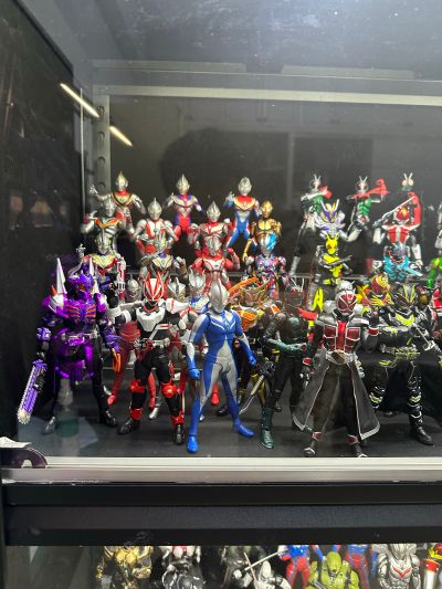 S.H.Figuarts 高斯奥特曼 月神形态