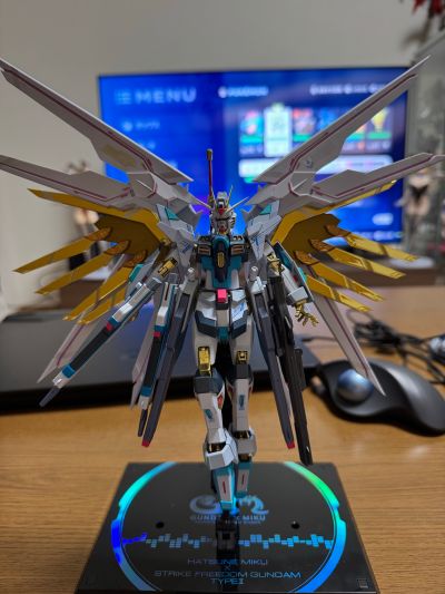 METAL ROBOT魂＜机动战士系列＞强袭自由高达二式 ［初音未来版］