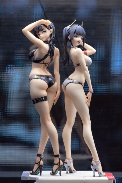 硬式水着女子 绀乃青