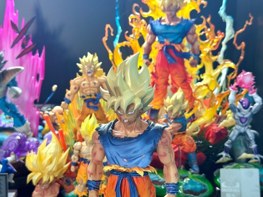 S.H.Figuarts 超级赛亚人 孙悟空 愤怒的战士