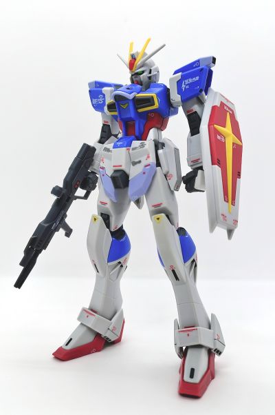 HGCE 1/144 威力型脉冲高达