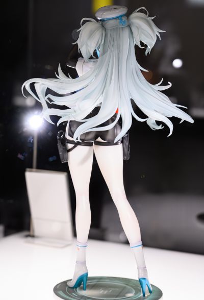 少女前线2：追放 芙洛伦 魅惑白羽