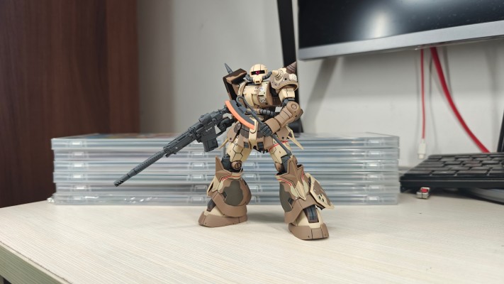 HG 1/144 地表高机动型渣古（达南专用）