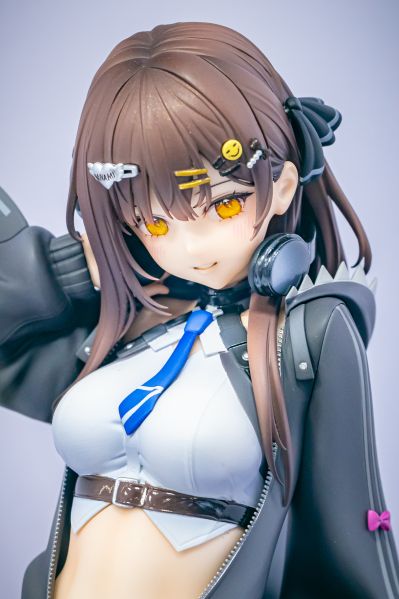 七海Nana7mi 鲨鱼服2.0 1/7比例手办