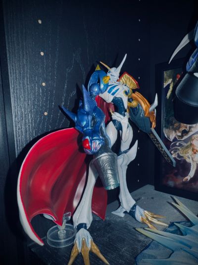 一番赏 「数码兽」系列 -光与暗的冲突-  A奖 奥米加兽-魂豪示像-