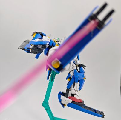 RG 雪崩型能天使高达冲击装