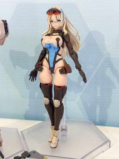 前线任务 泽尼斯少女