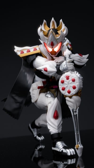 S.H.Figuarts 假面骑士加布 蛋糕王形态