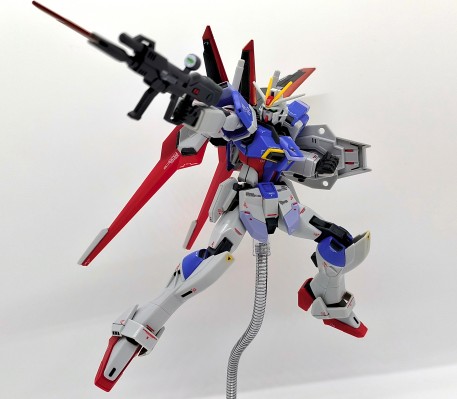 HGCE 1/144 威力型脉冲高达