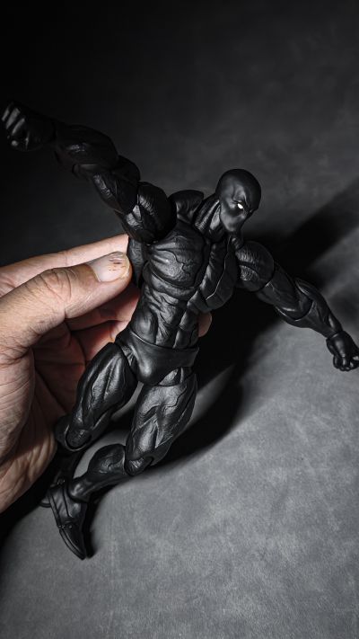 大块头黑肤限定版