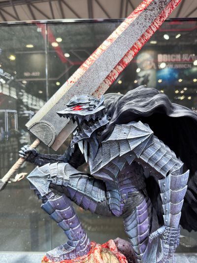 剑风传奇 格斯 狂战士盔甲 古伦贝鲁德 VS 格斯