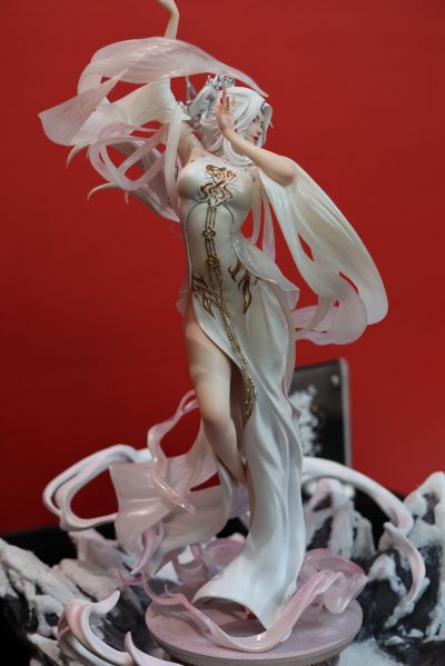 和平精英 圣域龙灵 瑞拉