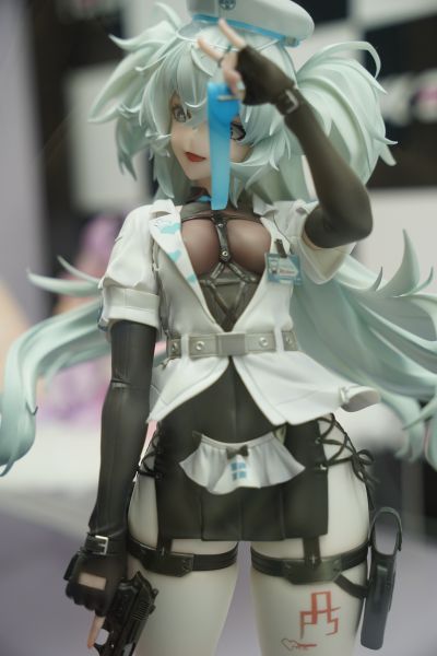 少女前线2：追放 芙洛伦 魅惑白羽