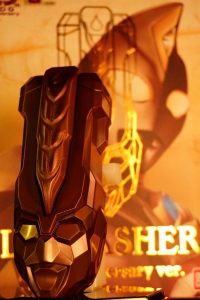 奥特复刻 戴拿奥特曼 闪光剑 25周年纪念版