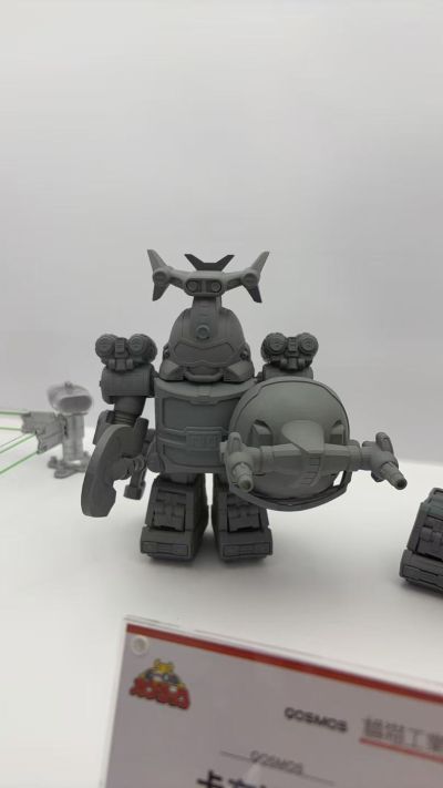 QOSMOS X 铁甲小宝  卡布达巨人