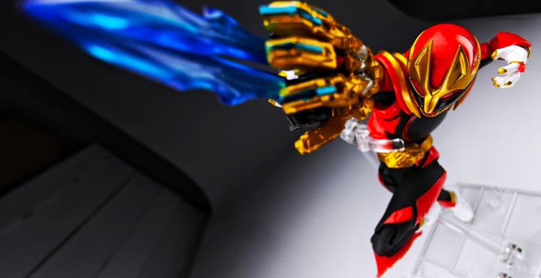 S.H.Figuarts 豪兽狼（首发专属战队指环配套版）