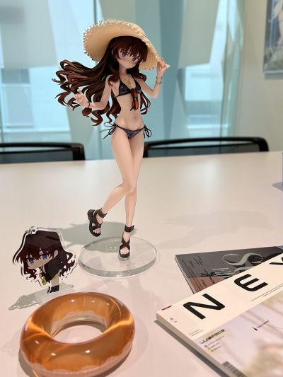 艾莉西亚·沃尔费尔特 泳装