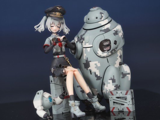 MARUTTOYS  MAMORU 白色版