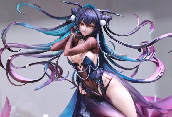 胜利女神：新的希望 小美人鱼 深渊之花