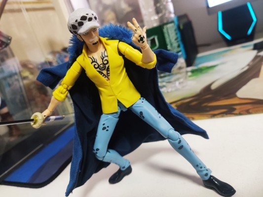 S.H.Figuarts  特拉法尔加·罗 -讨伐鬼之岛-