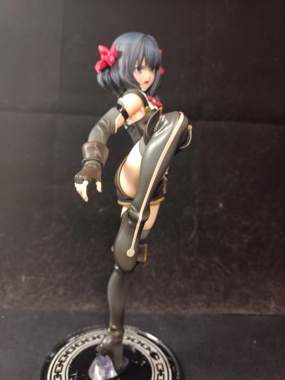 叹气的亡灵想隐退 蒂诺·薛德