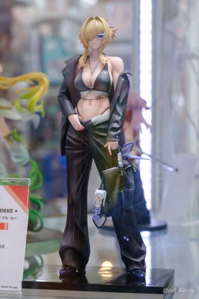 胜利女神：新的希望 格拉维：美丽的你