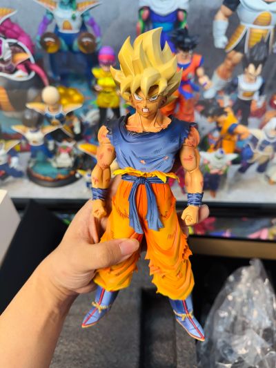 S.H.Figuarts 超级赛亚人 孙悟空 愤怒的战士