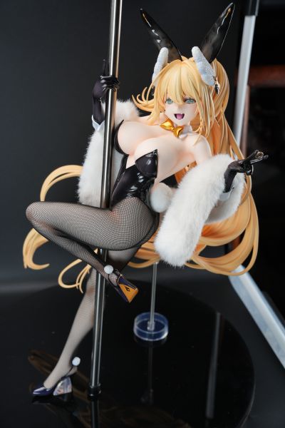 B-style 胜利女神：妮姬 露菲：奢侈兔