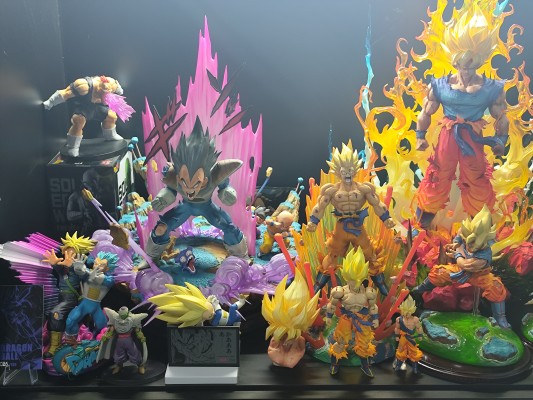 龙珠大魔 超级赛亚人3小贝吉塔 附带背景板的珍藏人偶