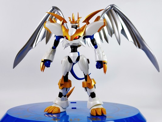 S.H.Figuarts 帝皇龙甲兽（圣骑士形态）