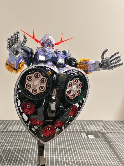 RG  1/144  高达基地专属商品 吉恩号[透明配色]