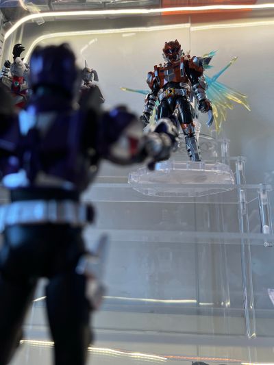 铠甲勇士 影虎：暗黑版地虎侠