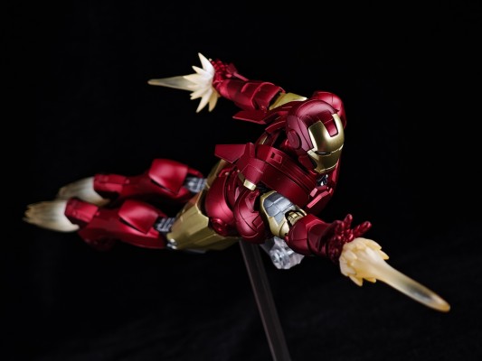 S.H.Figuarts 钢铁侠 Mk6 -《BATTLE DAMAGE》 EDITION-（复仇者联盟）
