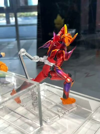 S.H.Figuarts 假面骑士加布 惊焰软糖形态
