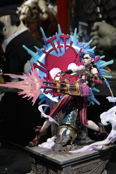 英雄联盟 双城之战 蔚 1/4全身像