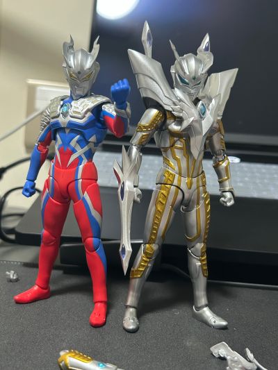 S.H.Figuarts 终极赛罗闪耀型（新生代版）（暂译）