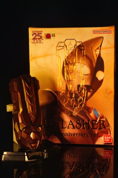 奥特复刻 戴拿奥特曼 闪光剑 25周年纪念版