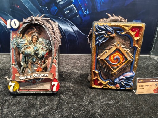 炉石传说 瓦里安·乌瑞恩 卡牌艺术雕像