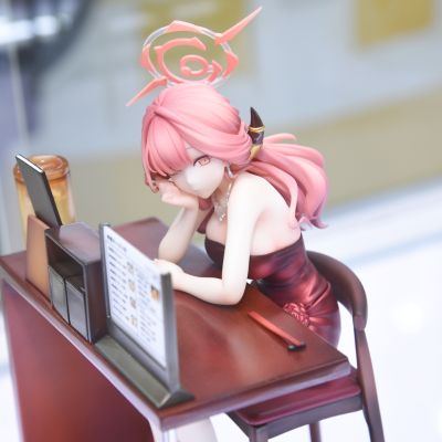 蔚蓝档案 陆八魔爱露（礼服）纪念大厅版