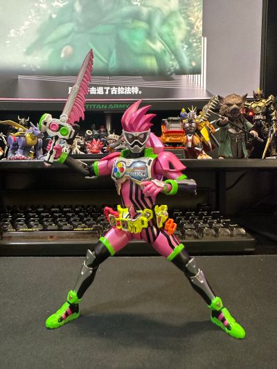 S.H.Figuarts 假面骑士艾克赛德 动作玩家 等级2 平成世代版